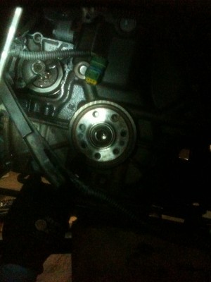 2013-03-30 18.08.16.jpg (22.86 Kio) Vu 10338 fois Poulie et joint de vilebrequin "conducteur"