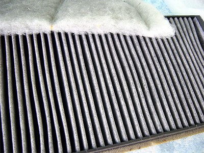 Ce filtre d'origine est en place depuis 2 ans et est impeccable