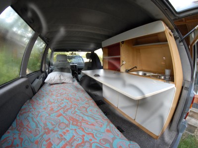 CampingCarPilou.jpg (88.07 Kio) Vu 3555 fois J'entends encore même certains ronfler comme un J8S, un V6-24 ou un 2.2 i aux injecteurs surgonflés :lol: