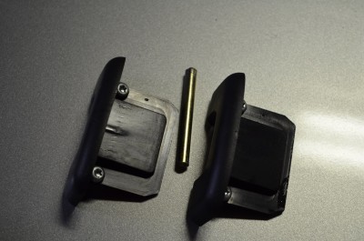 Glissières_2.jpg (24.42 Kio) Vu 11401 fois Les 2 embouts d'extrémité du rail