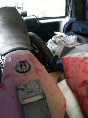 image.jpg (847.81 Kio) Vu 5813 fois La moto en piece quand je suis allé la chercher chez Mathieu(Nikita)