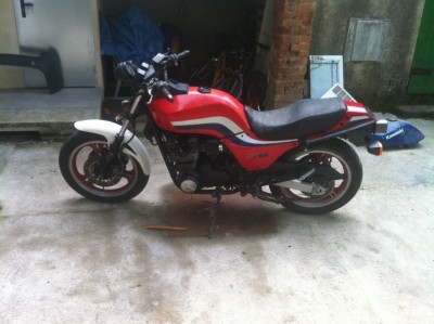 image.jpg (928.31 Kio) Vu 5156 fois Avec des elements de carrosserie a peu pres homogene