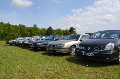 L'évolution du haut de gamme Renault depuis la R20 ... hors Espace bien sûr ;o)