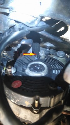 La cosse reliée au compte-tour sur les diesels.