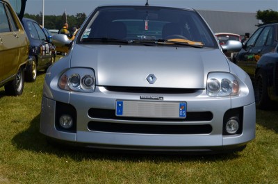 Clio V6