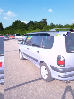 20180520_180249.jpg (77.19 Kio) Vu 19816 fois En queue de peloton (ou plutot de l'embouteillage) votre serviteur avec le III V6