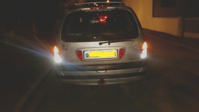 Clignotants détresse haut _Recul bas.jpg (2.01 Mio) Vu 6234 fois Clignotant détresse haut / recul bas