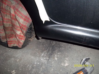 IMGP5867.JPG (1.44 Mio) Vu 8003 fois La portière qui m'a donné le plus de fil à retordre