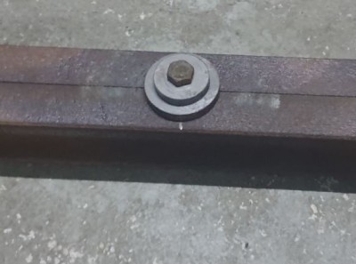 pied de centrage.JPG (39.43 Kio) Vu 3970 fois Pied de centrage