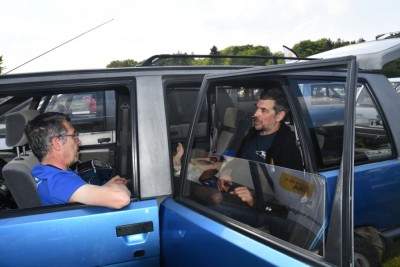 non ce n'est pas la même photo  Troublouse dans son quadra avec Romop36