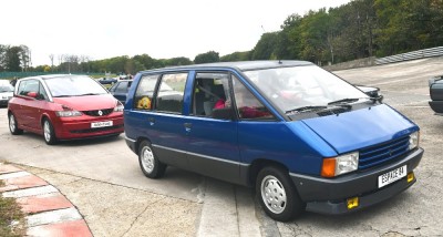 l'Espace 1 et derrière l’arrière petite fille de chez MATRA l'Avantime