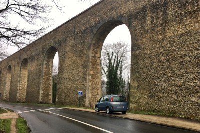 Aqueduc à Buc.jpg (342.8 Kio) Vu 7795 fois Aqueduc à Buc