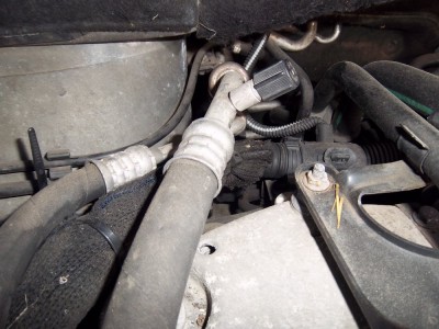 IMGP7315.JPG (246.53 Kio) Vu 9151 fois L'orifice de remplissage "Basse Pression"