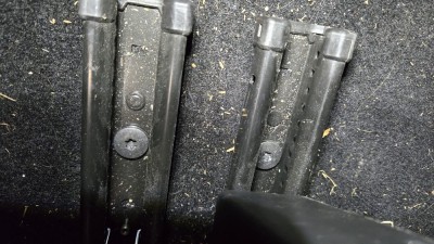 fixation arrière sièges latéral et central.jpg (321.38 Kio) Vu 2751 fois Fixations arrière sièges central et latéral