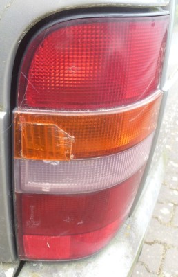 FeuArriereRepare-1024x1024.jpg (107.29 Kio) Vu 1581 fois Feu arrière droit réparé.