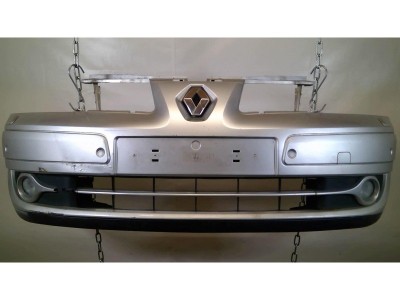 pare-choc-avant-pour-renault-grand-espace-4-phase-2.jpg (53.17 Kio) Vu 508 fois Les protecteurs arrondis comportent les capteurs de proximité (photo prise sur le net).