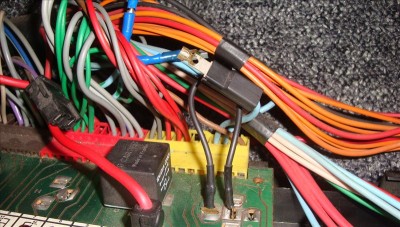 sur le 6677, il manque les deux diodes