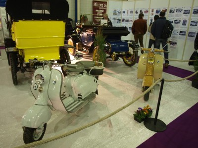lambretta.JPG (40.35 Kio) Vu 5683 fois l'année dernière au salon, mon lambretta le gris,