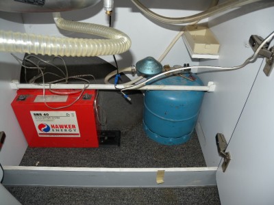 Batterie et Gaz.JPG