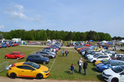 DSC_0285 (2).JPG (122.11 Kio) Vu 12609 fois Au fond le stand Passion Espace Club