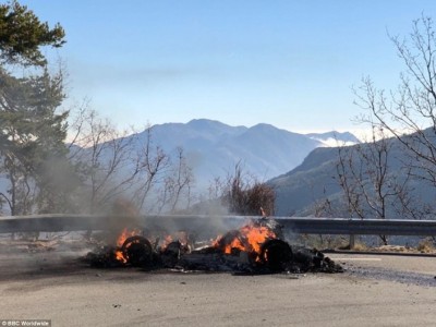 S1-top-gear-une-alpine-a110-flambant-neuve-perit-dans-les-flammes-lors-de-son-essai-542309.jpg