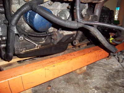 IMGP5122.JPG (1.3 Mio) Vu 4208 fois L'un des 2 supports moteur...