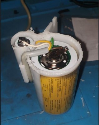 nouvelles piles dans boitier.JPG (38.41 Kio) Vu 9816 fois Nouvelles piles dans boitier