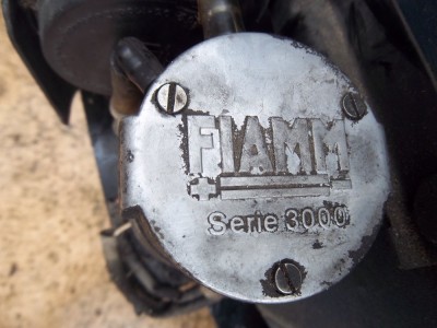 IMGP6997.JPG (204.99 Kio) Vu 1812 fois Le compresseur