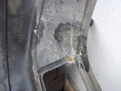 IMGP7004.JPG (251.6 Kio) Vu 2564 fois Réparation avec fibre de verre et résine de polyester