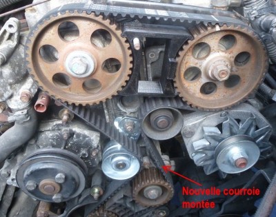 Nouvelle courroie montée.